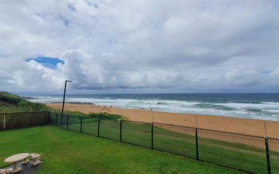 Ballito : Beachfront unit -BBK0022